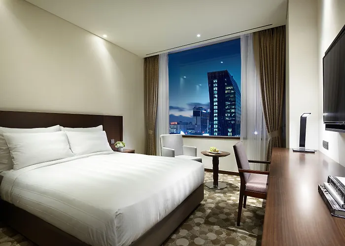 Hotel Lotte Myeongdong 4*