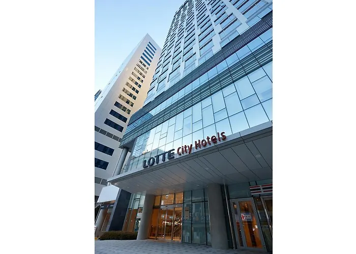 Lotte Myeongdong 4*